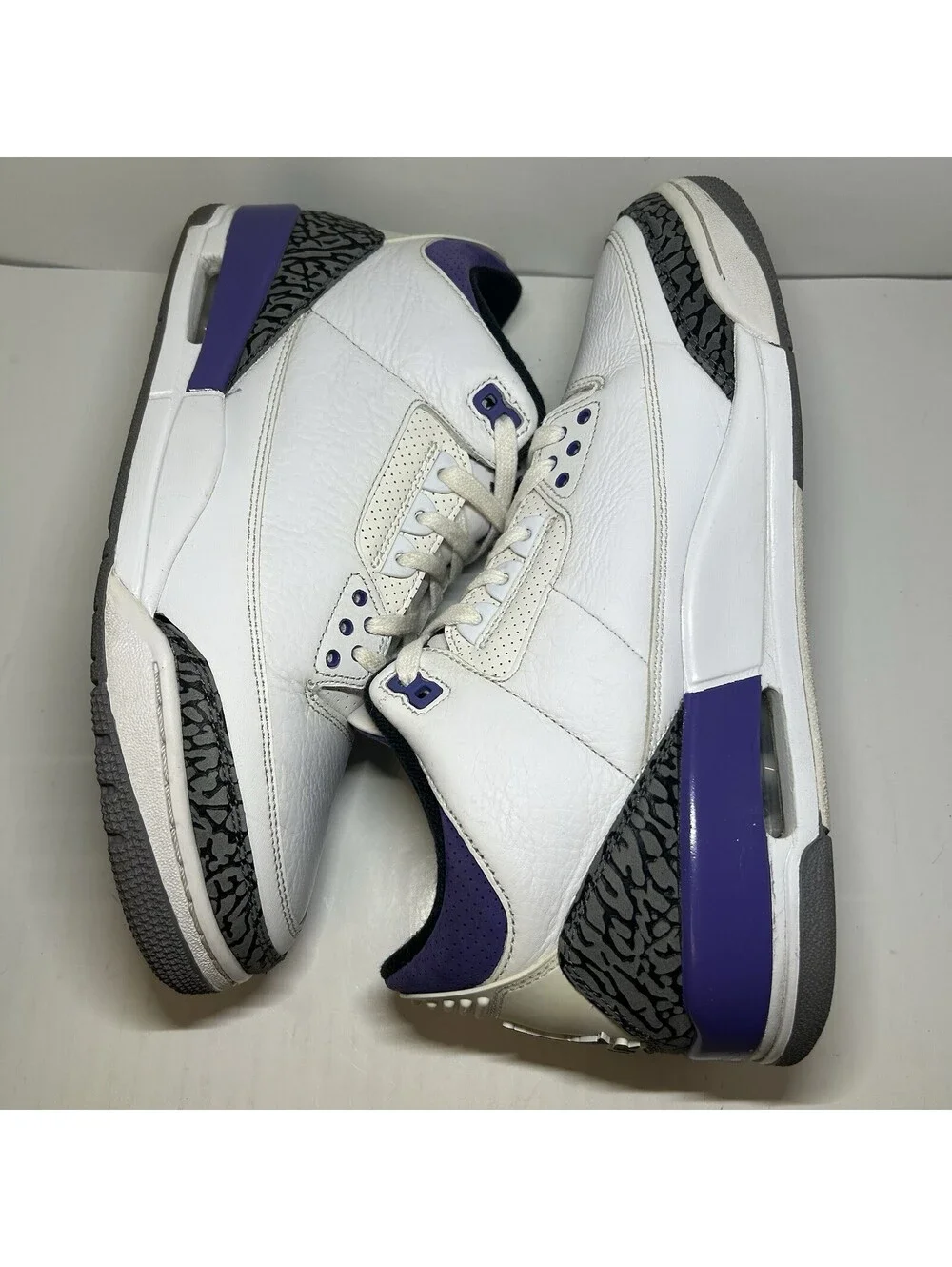 Air Jordan 3 Retro Dark Iris - Size 11 - (CT8532-105)
